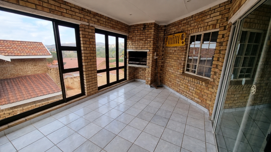 3 Bedroom Property for Sale in Azalea Park North West